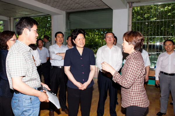 舒晓琴在河北调研时强调要及时就地化解社会矛盾和解决信访问题