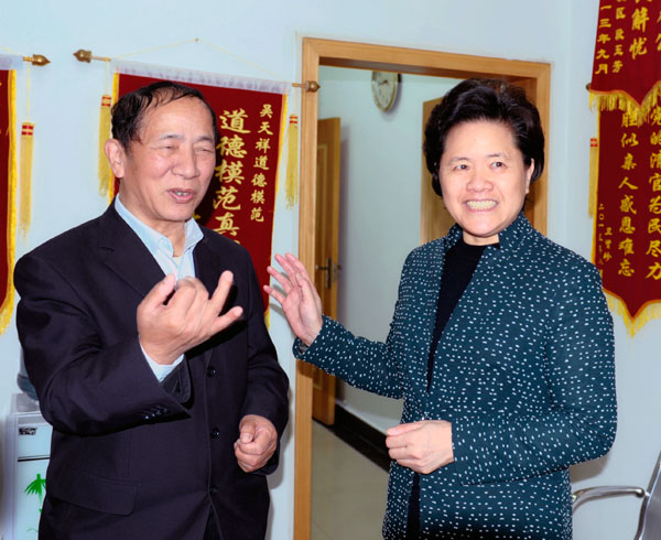 舒晓琴在湖北调研时强调运用法治方式解决信访问题切实提升信访法治化水平