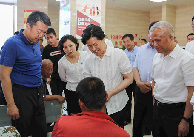 舒晓琴在内蒙古山西调研时强调<br />坚持和发展“枫桥经验”<br />下大气力打好信访矛盾化解攻坚战